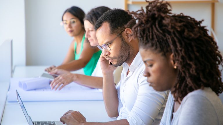 Top 3 des meilleurs organismes de formation SSCT pour les élus du CSE en 2026